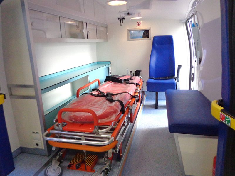 Ambulances médicalisées et unité de santé mobile – Image 7