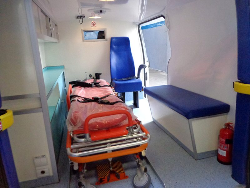 Ambulances médicalisées et unité de santé mobile – Image 8
