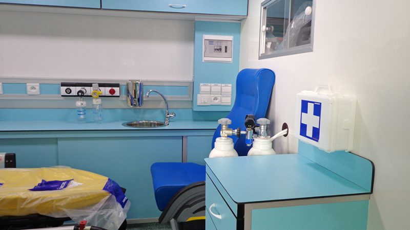 Ambulances médicalisées et unité de santé mobile – Image 12